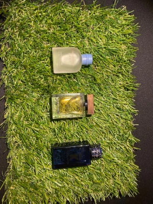 Dolce & Gabbana Light Blue Pour Homme - Fräsch parfym från Dolce & Gabbana, Light Blue Pour Homme. Flaskan är matt och frostad med rundade former och har ett ljusblått lock. En klassisk doft som passar perfekt för dig som gillar fräscha och maskulina toner.