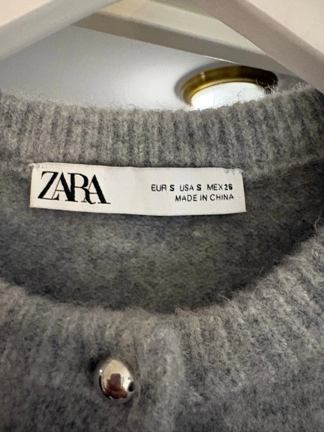 Grå kortärmad kofta från Zara - 1