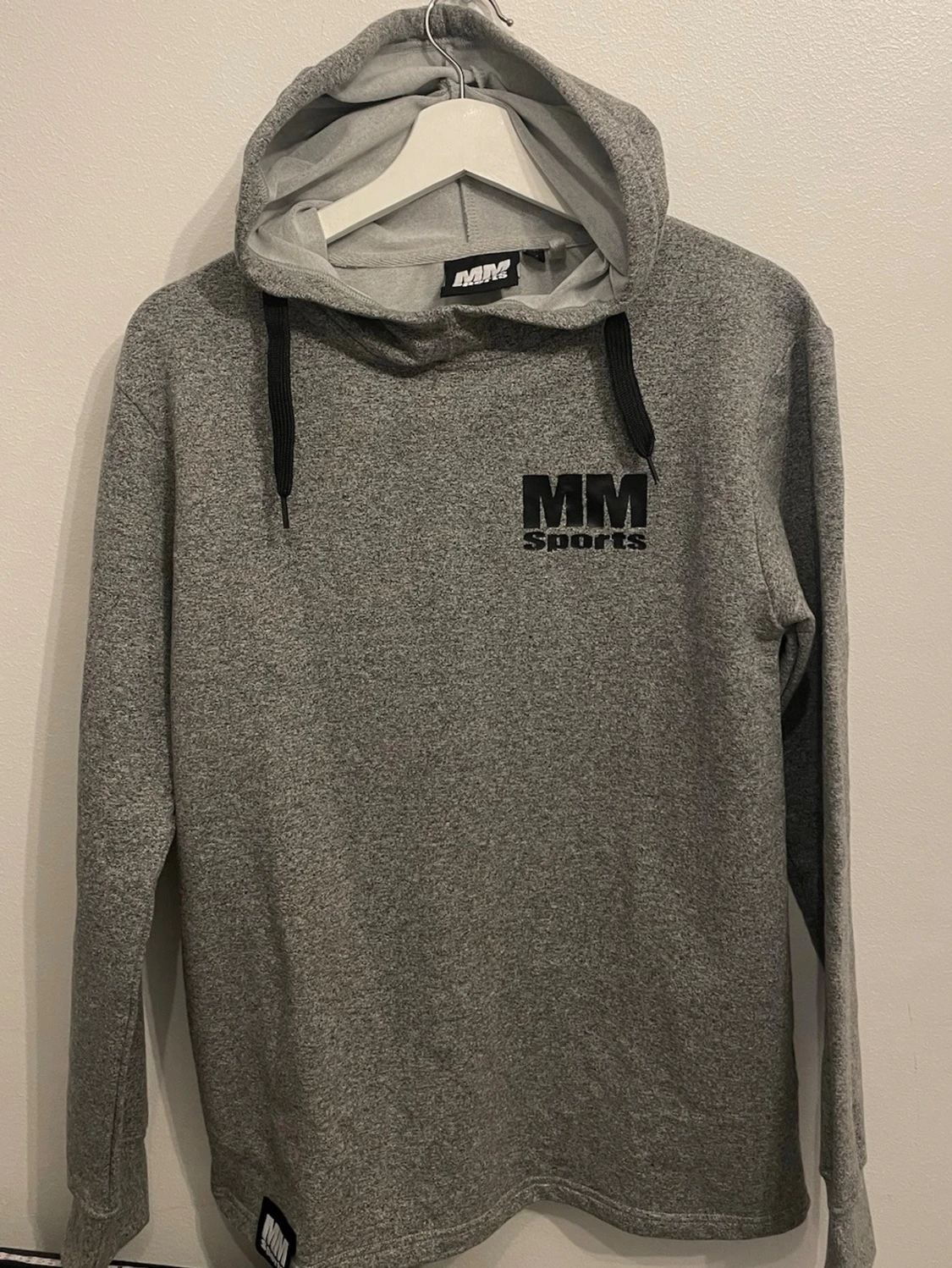Grå hoodie från MM Sports - 2