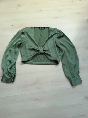 Topp - Superfin satintopp💕