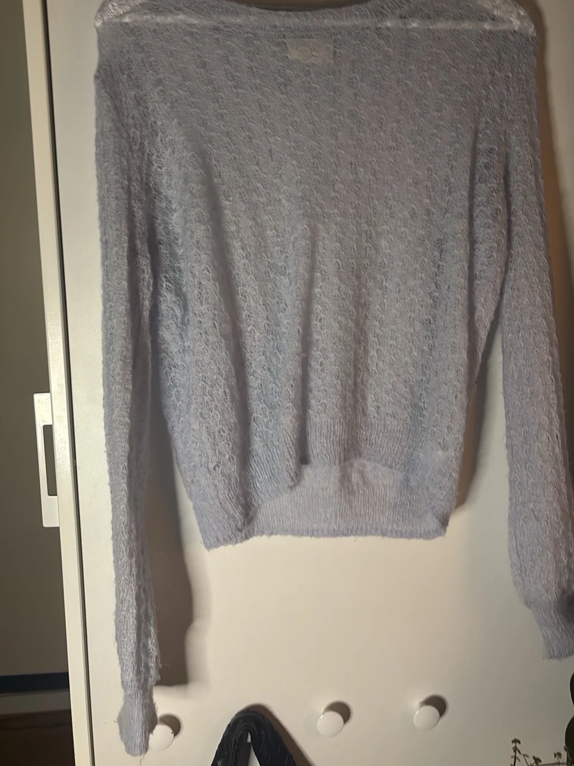 Ljusgrå stickad tröja Holly & Whyte - 1