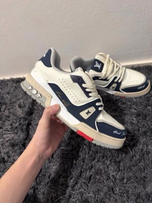 Llv Trainer sneakers - Size 43 brand new