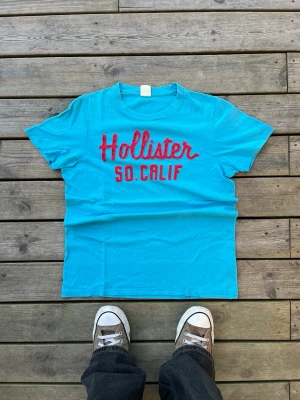 Hollister tee - Riktigt fet hollister t-shirt, storlek XL. Passar L. Riktigt fint skick
