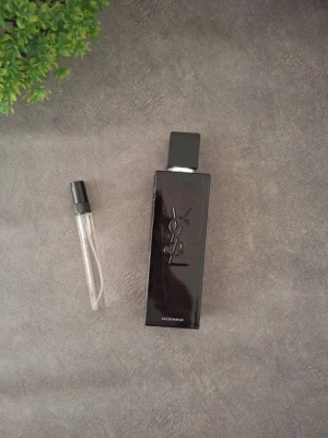 YSL MYSELF EDP - 2 ml = 49 kr 5 ml = 99 kr 10 ml = 179 kr