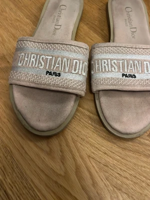 Beige/rosa sandaler  - Snygga rosa/beiga sandaler