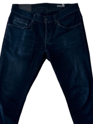 Dondup George jeans - George Dondup | mycket jävla fint skick | storlek w 33 | ny pris 3000 kr | var inte rädd att höra av er vid frågor
