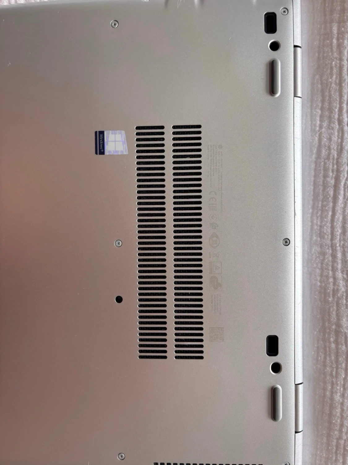 HP bärbar dator silverfärgad - 2