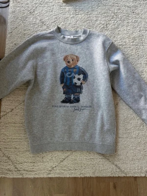 Tröja - Sååå snygg djurgårdströja!! Storlek 152-164, passar mig som har xs💕