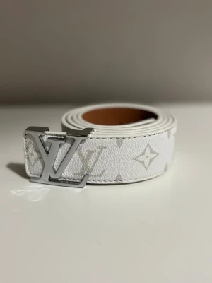 Lv bälte  - Helt ny, skickas inom 1 dag