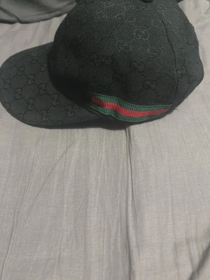 GG keps  - Helt ny gg canvas keps i svart färg, storlek M 58cm, perfekt keps som passar alla stillar