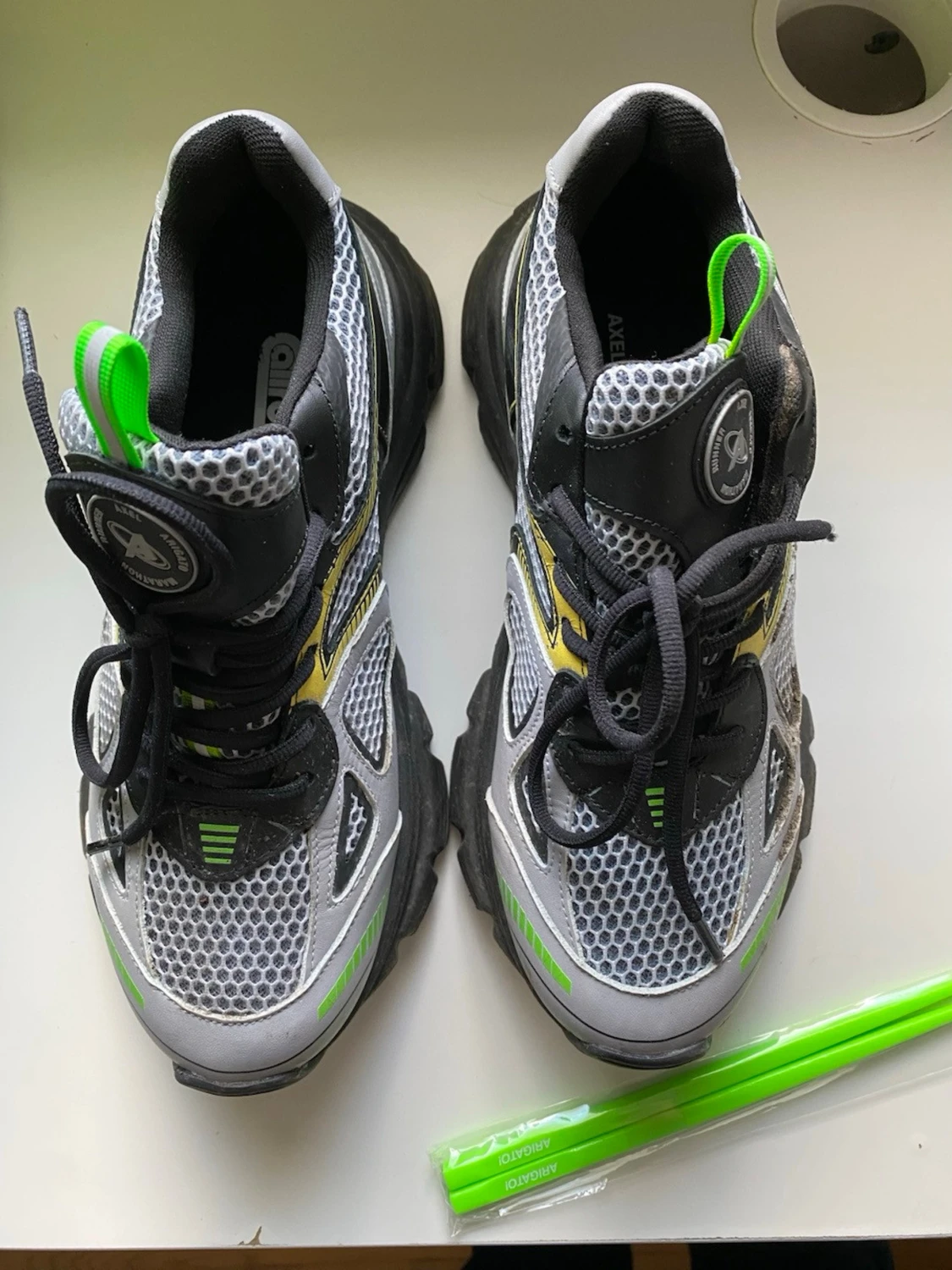 Axel arigato x Caliroots sneaker  