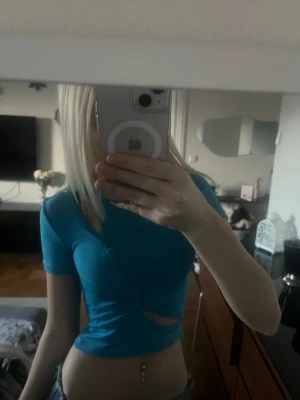 Topp - Kort topp från new yorker. Säljs inte längre. 