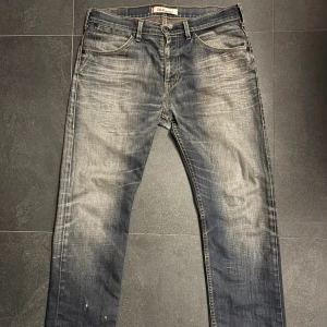 Levi's vintage jeans 504 - Väldigt sällsynt par 504 från tidigt 2000 tal, storlek 34L, 34W 