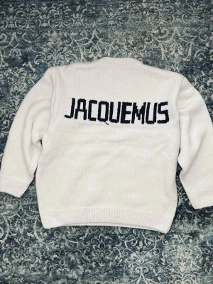 Jacquemus knit sweater  - Jacquemus vit stickad tröja, storlek L men funkar också för XL 