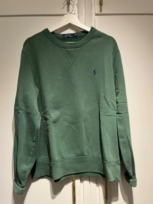 Tröja- Ralph Lauren - Tröja från Ralph Lauren (loose fit). Storlek: L.