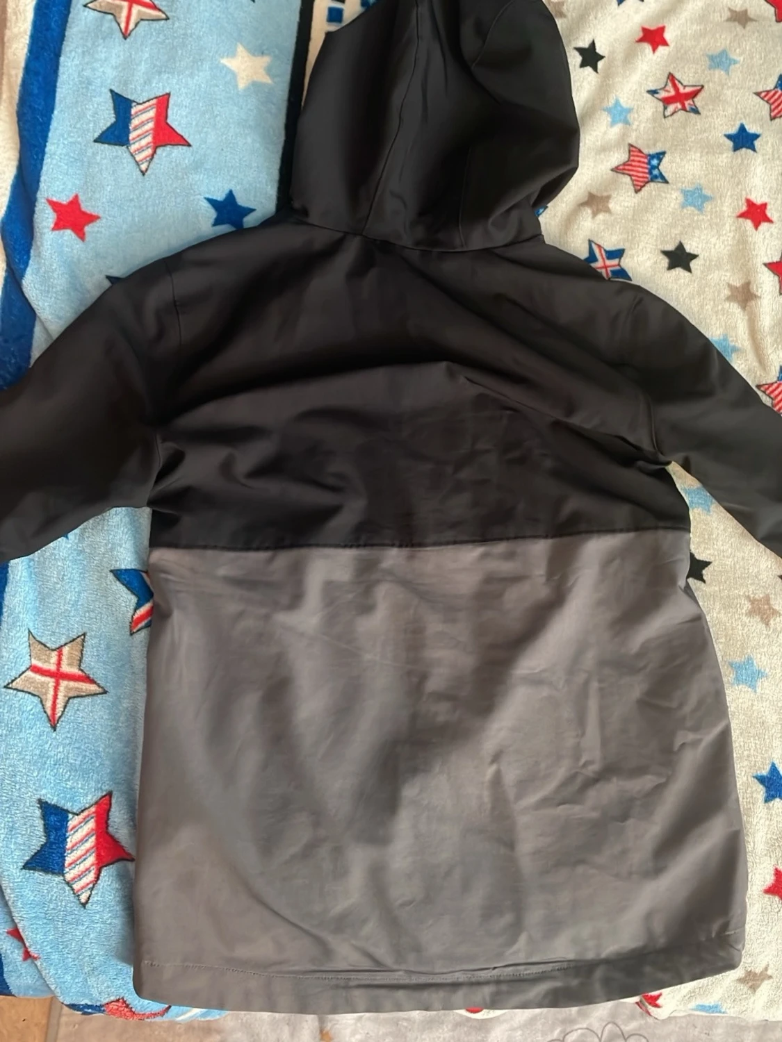 Under Armour vindjacka med huva - 2