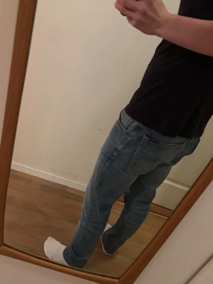 Nudie jeans - Tja! Säljer ett par Nudie jeans i storleken (31/30)-skick 8/10. Vid minsta lilla fundering hör av er!