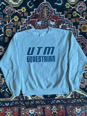 Sweatshirt! - College sweatshirt. S. Really nice fit, a bit more cropped.