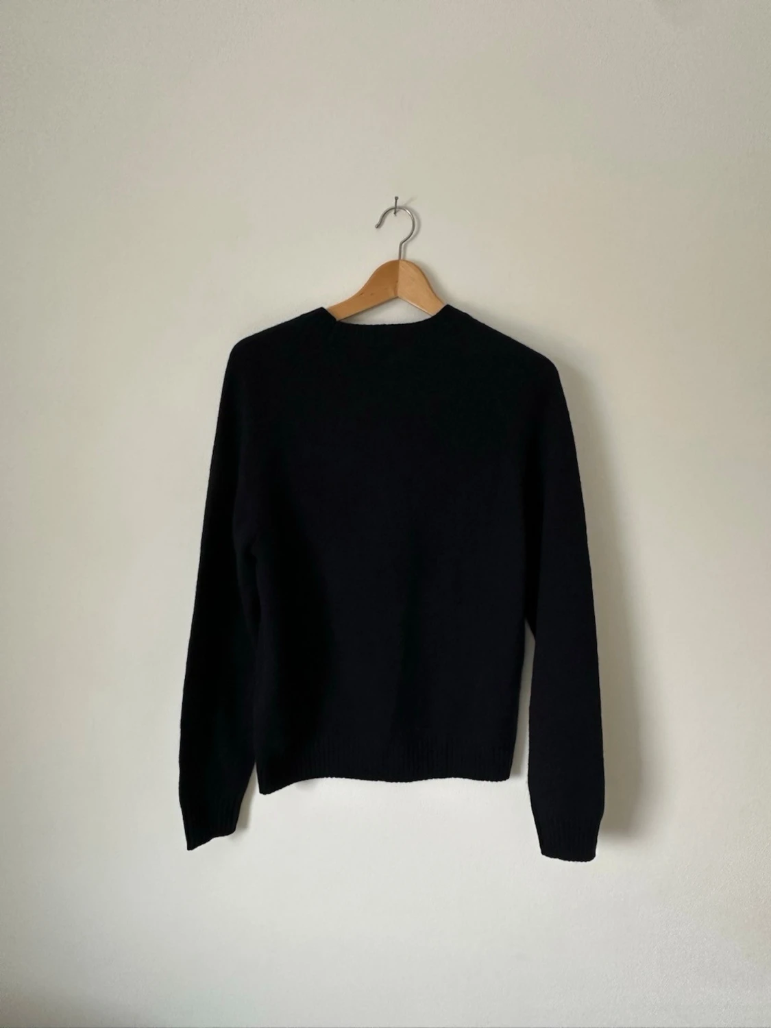 Svart stickad tröja från Uniqlo - 1