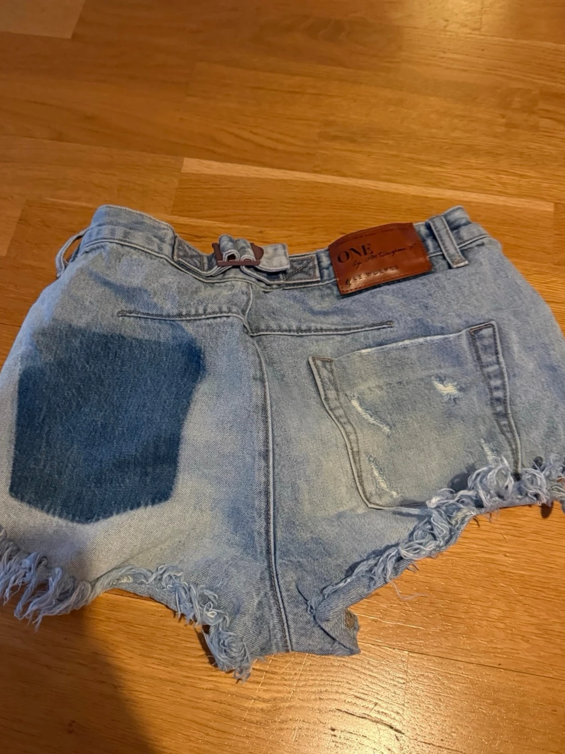 Vintage Ljusa jeansshorts med fransar - 1