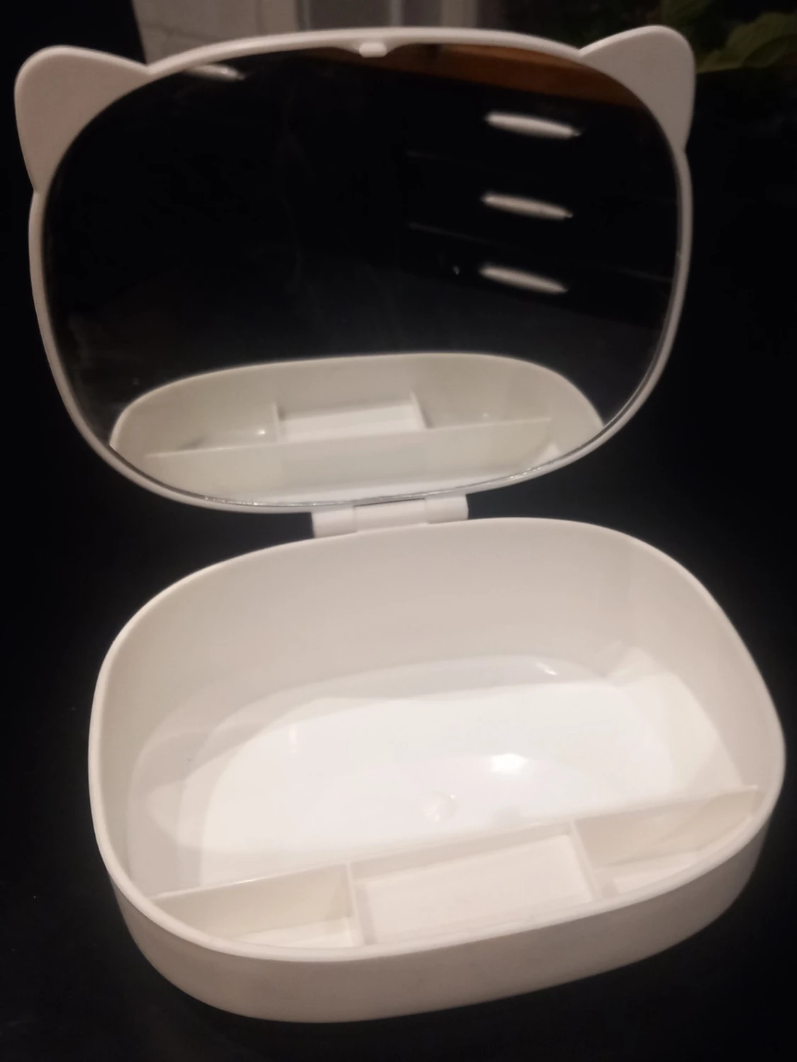 Vit sminkspegel med förvaring - 1