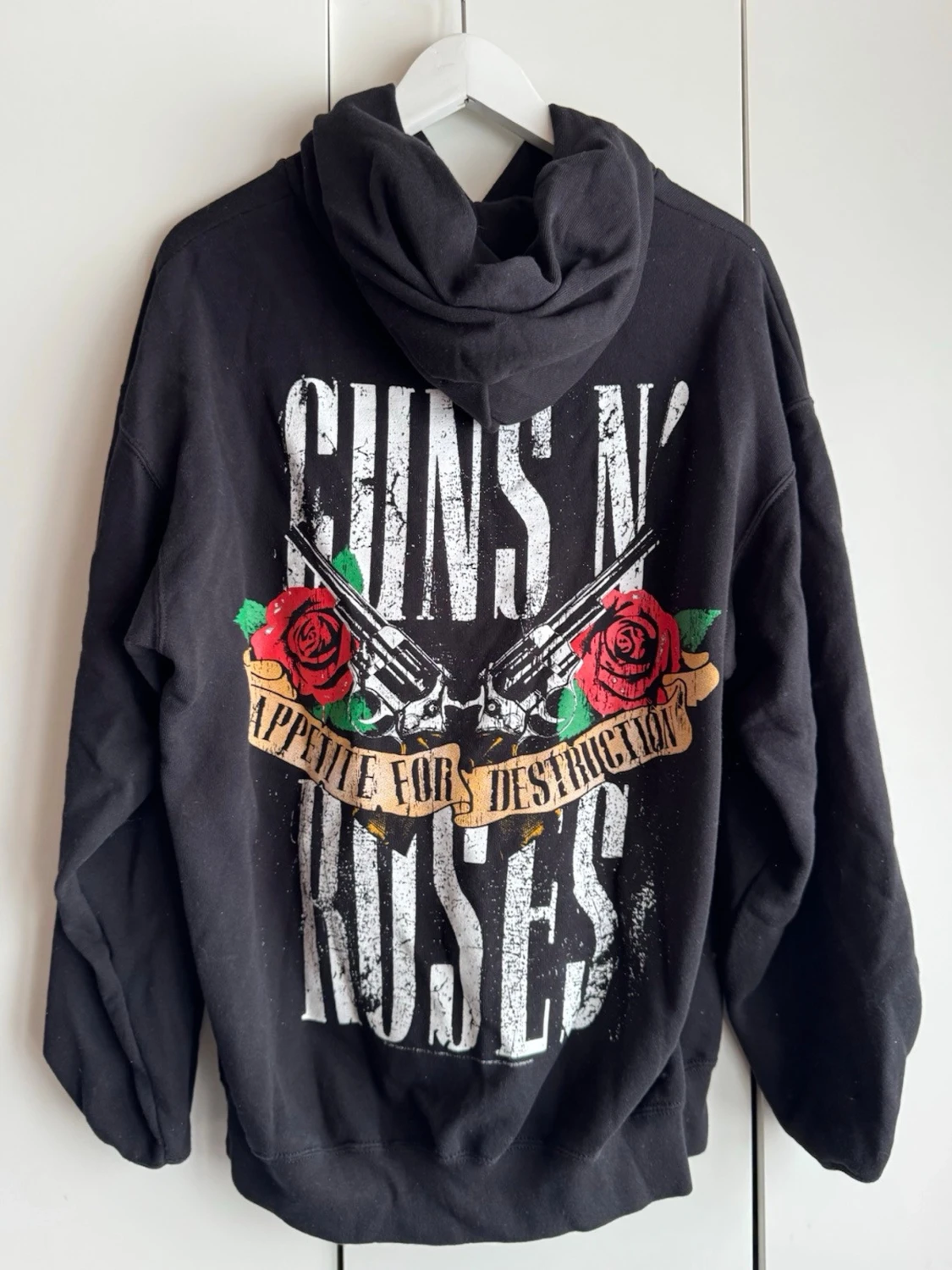 Guns N' Roses svart hoodie. L. EMP Shop. - 1
