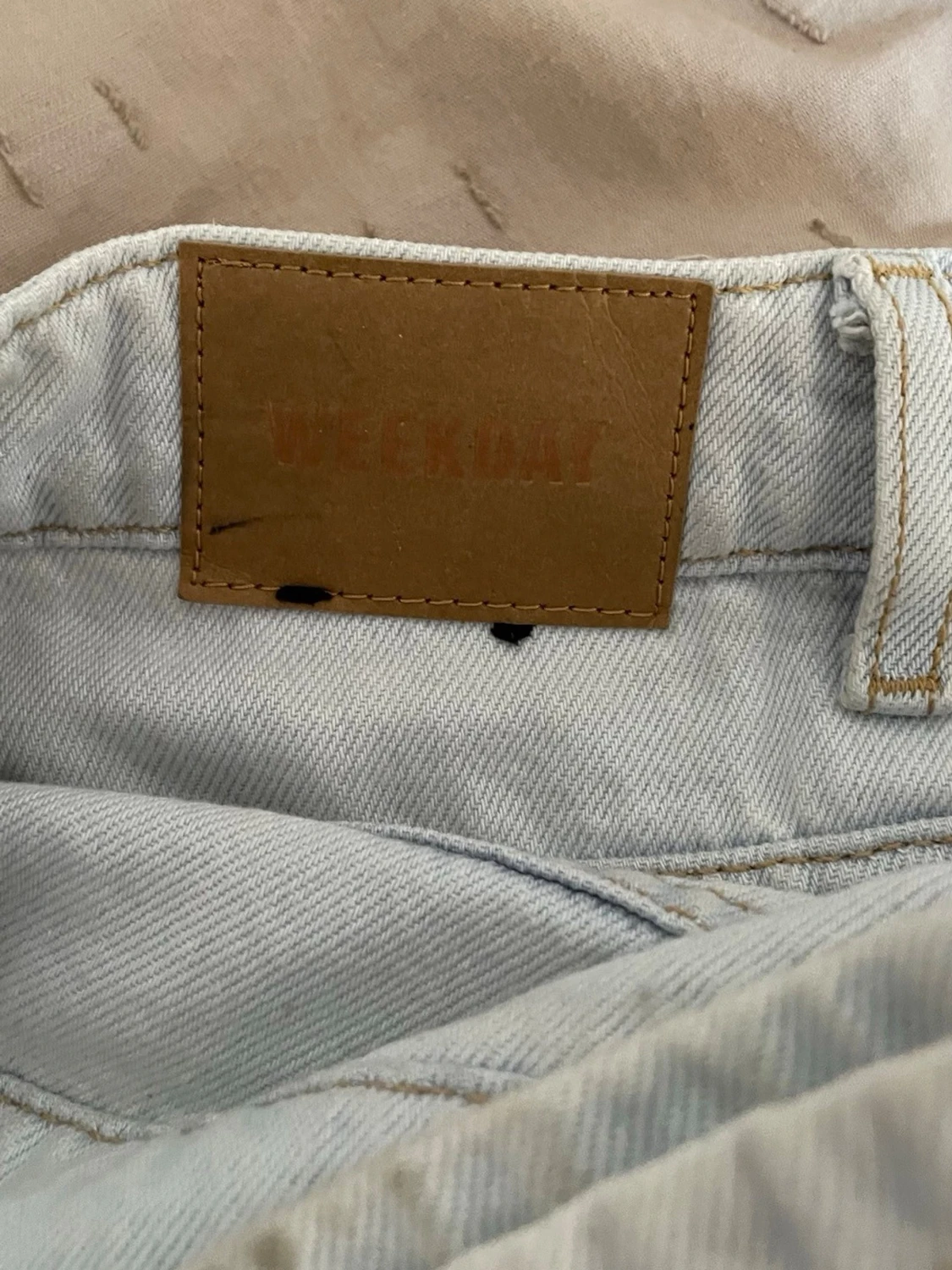 Ljusblå Weekday Rowe jeans