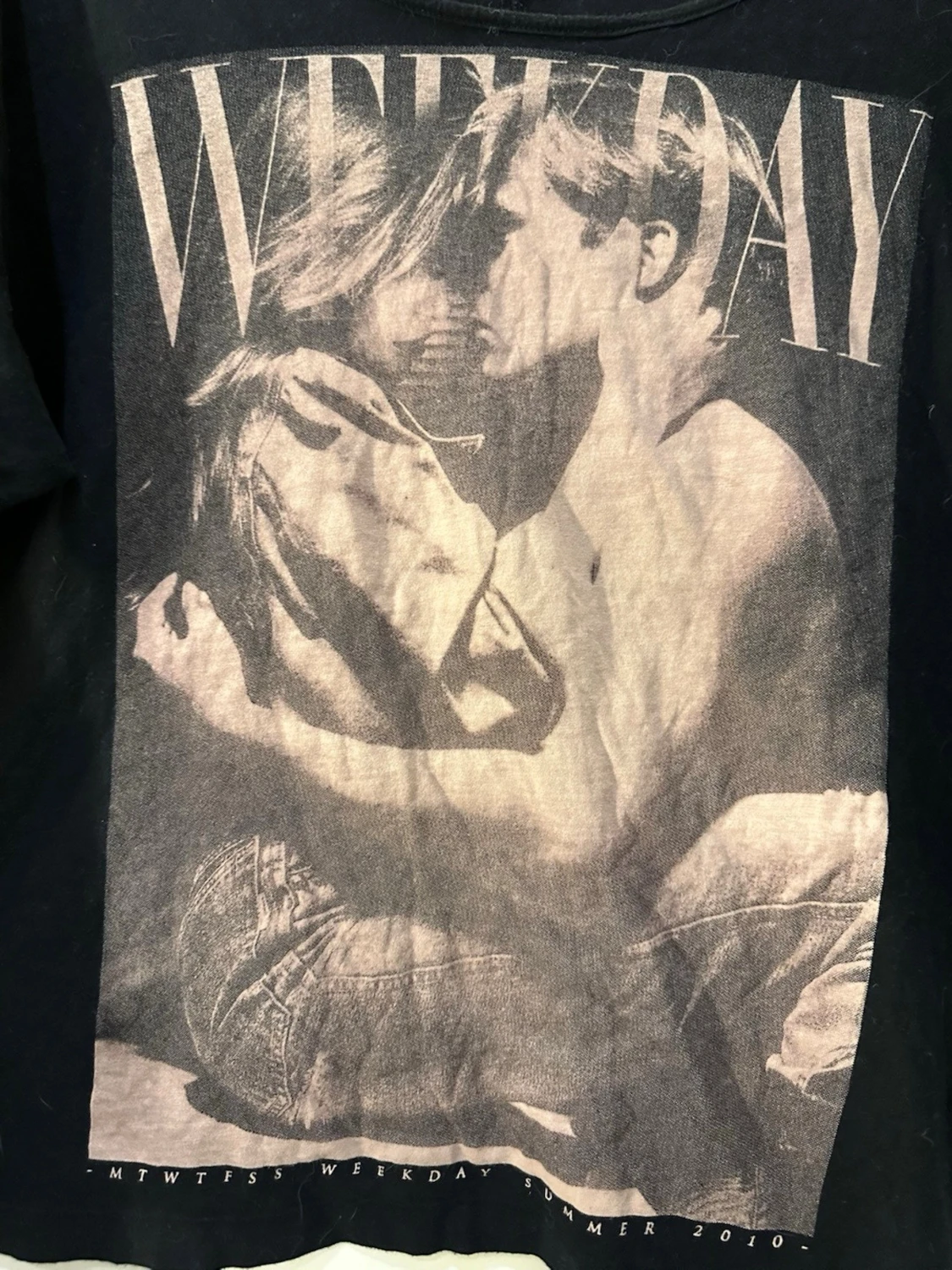 Svart Retro Weekday t-shirt med tryck - 1