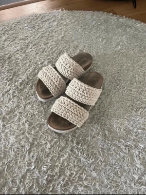 Tofflor  - Fina tofflor från dinsko🖤