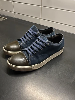 Lanvin Capote  - Säljer nu dessa feta lanvins i storlek 45, för övriga frågor skriv till mig🤗