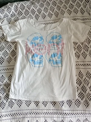 Kent tshirt - Superfin Kent-tshirt med avklippt hals🩷