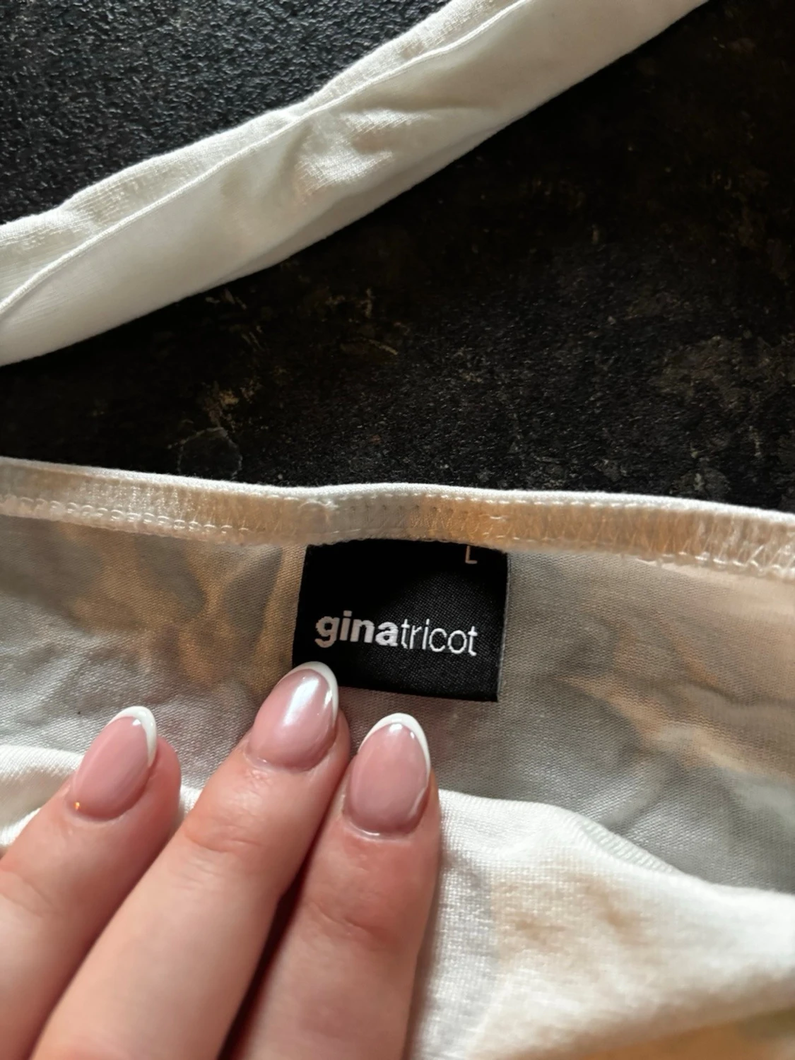 Vit topp  - 2