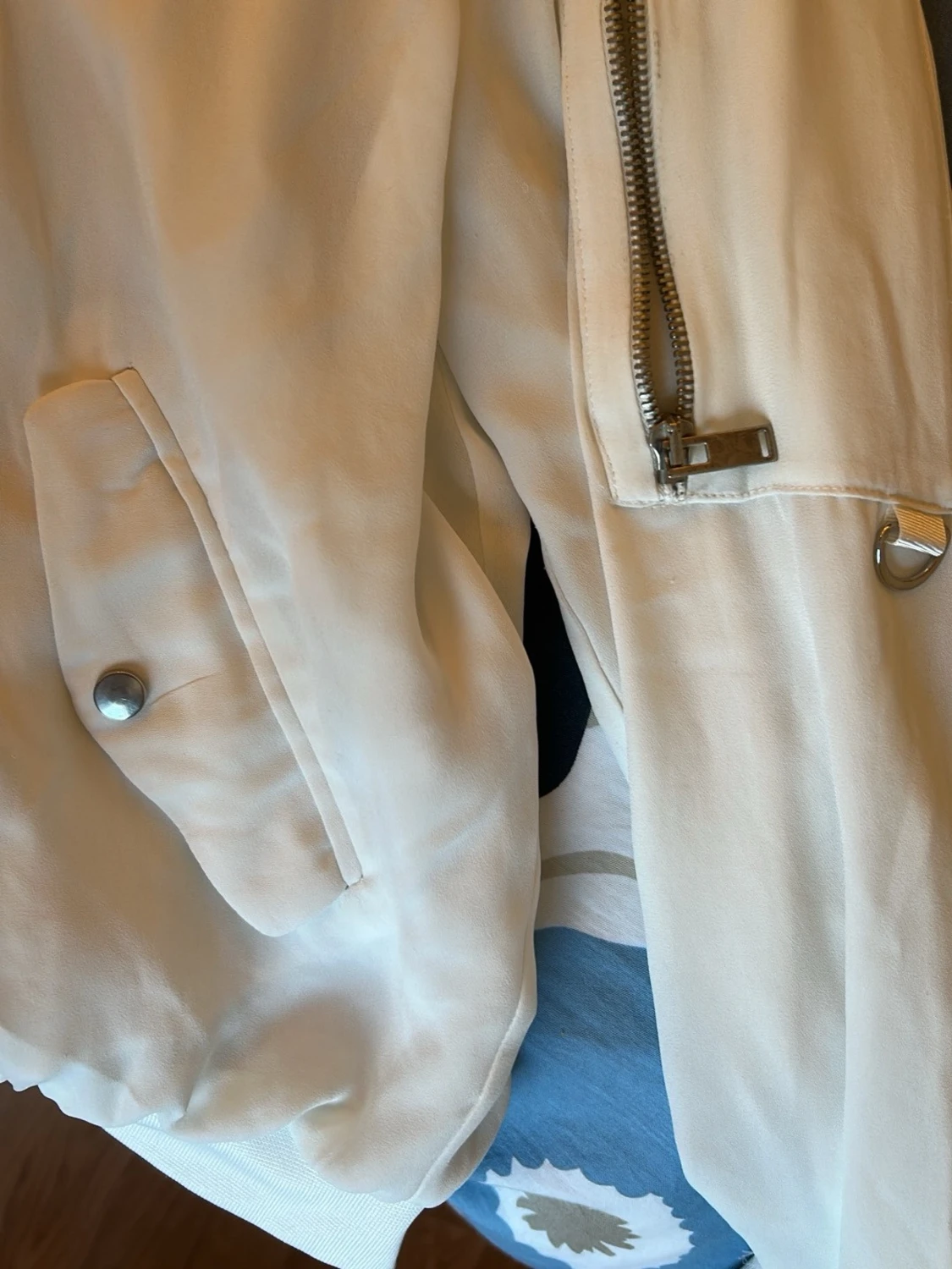 Vit bomberjacka från Zara Basic - 3