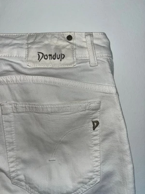  Dondup jeans - Skriv för mer info!