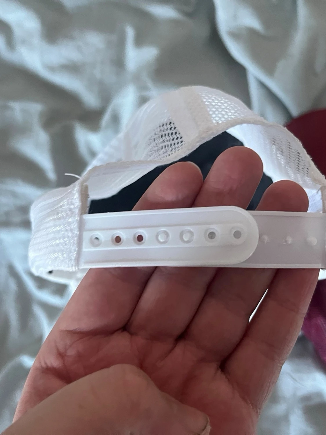 Vinröd truckerkeps med tryck - 2