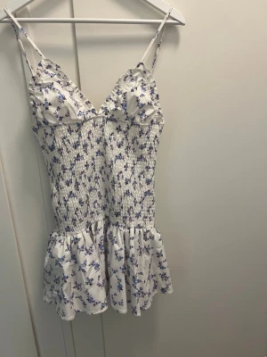 Miniklänning  - Slutsåld Zara klänning💜