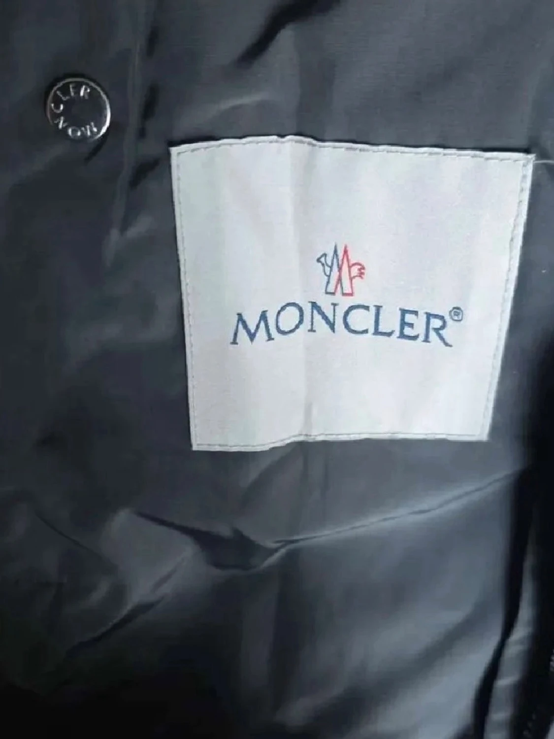 Svart vindjacka med huva - 2