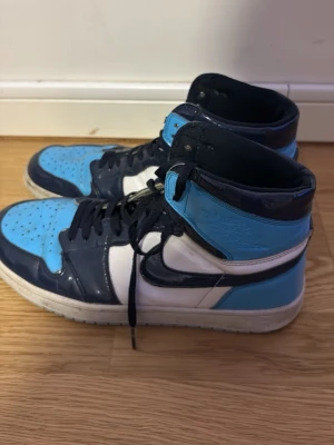 Air Jordan 1 Retro High OG Blue Chill UNC - Air Jordan 1 Retro High OG Blue Chill UNC storlek 45!
