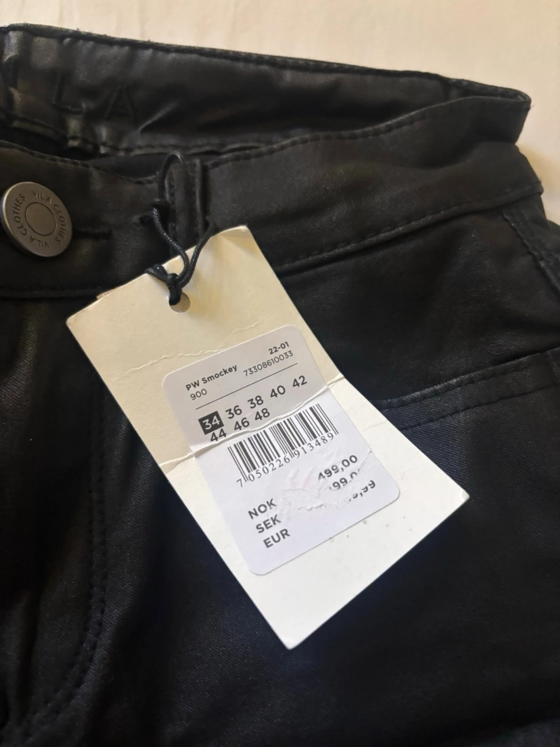 Svarta coated skinnbyxor från Vila - 1