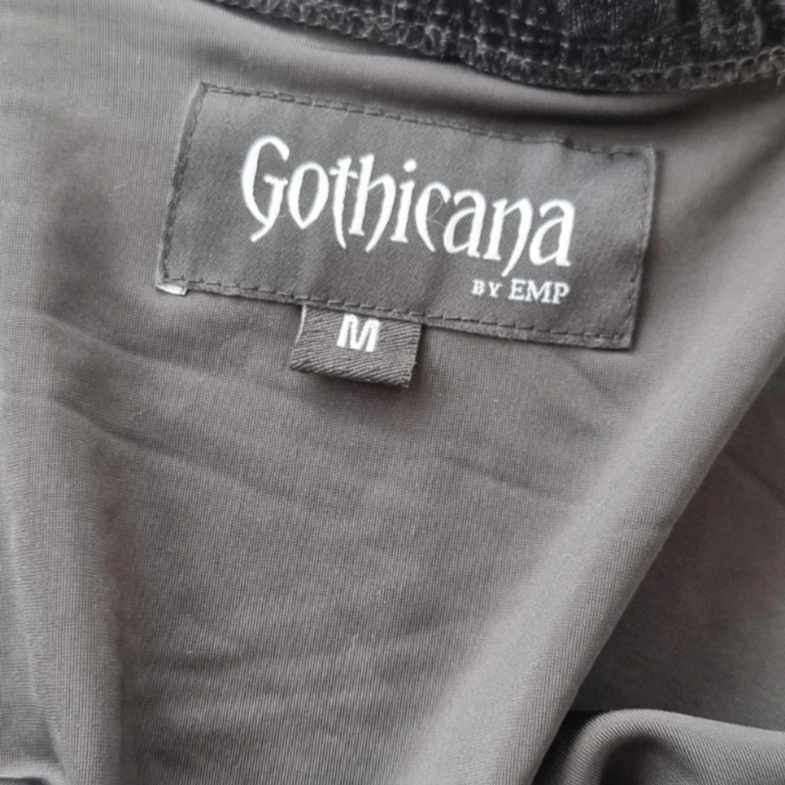 Svart Bolero 🦇 - 4