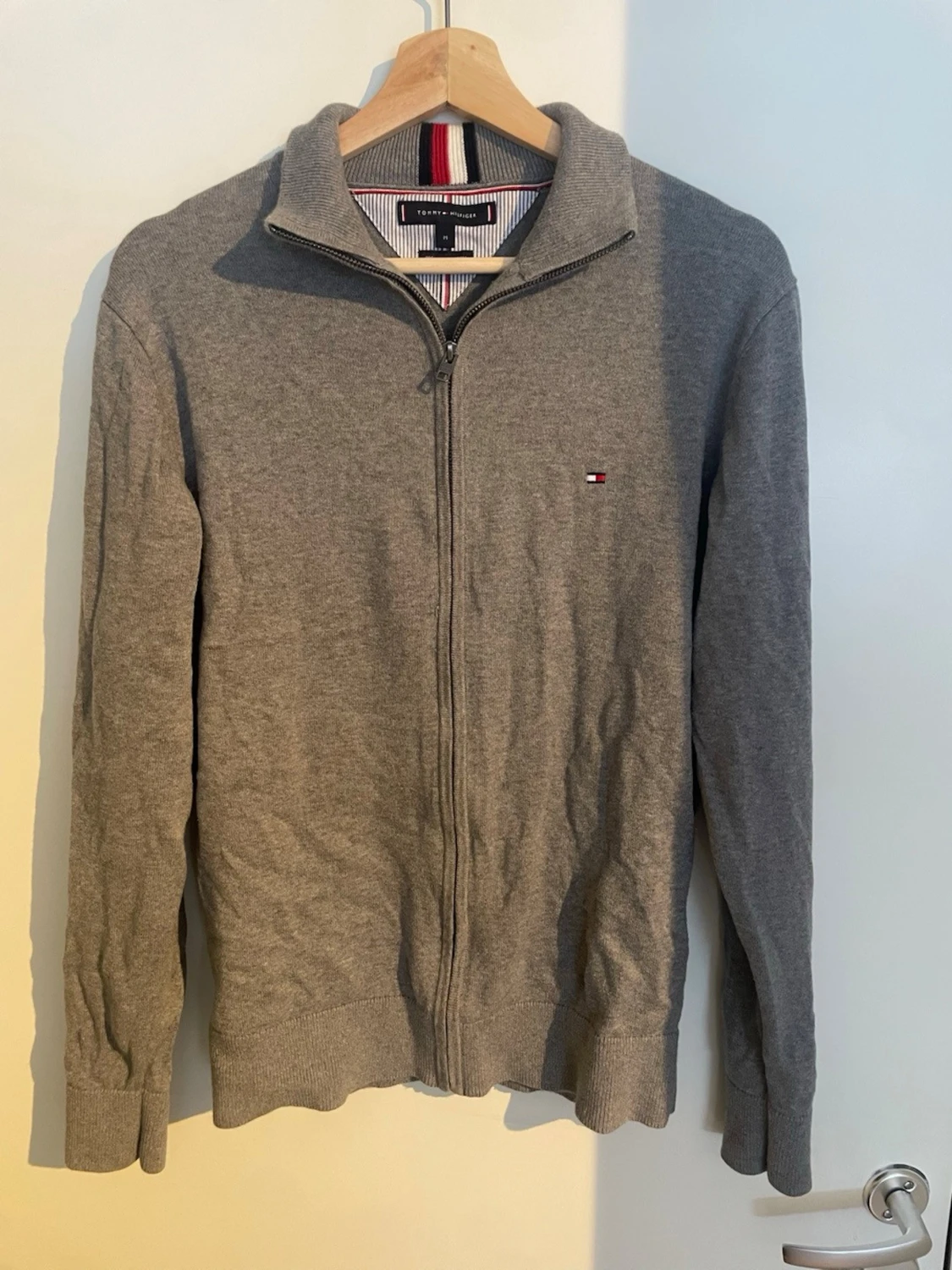 Grå ziptröja från Tommy Hilfiger