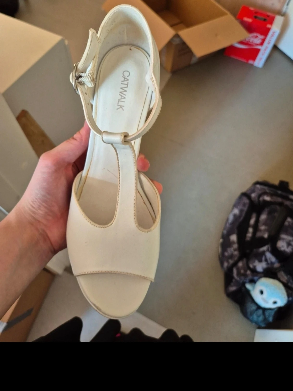 Vita pumps med klack från Catwalk - 1