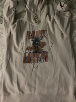 Saint Laurent hoodie - Mycket fint skick, såklart äkta, storlek XL men passar mer L, väldigt sällsynt