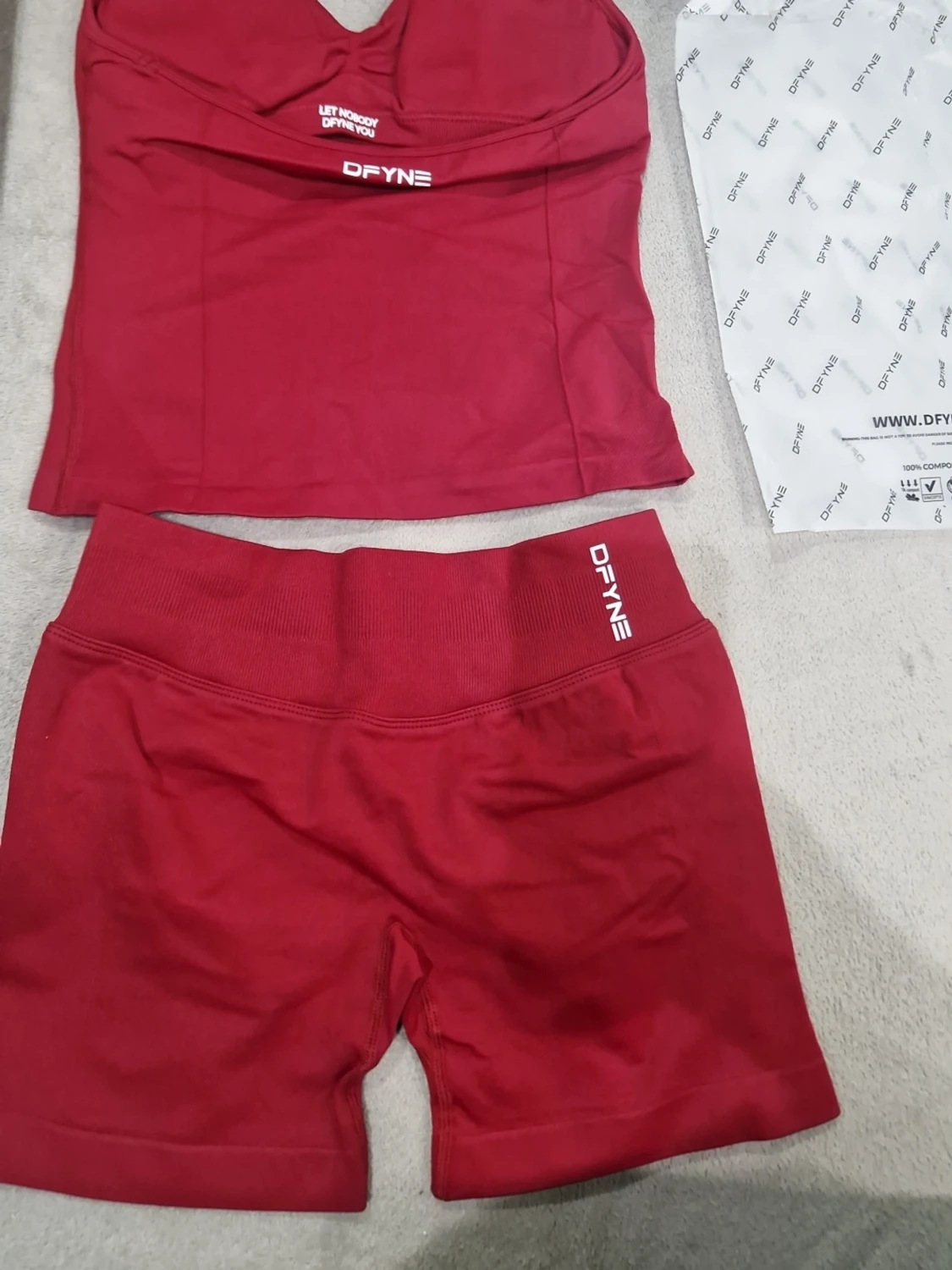 Röda seamless shorts från DFYNE - 2