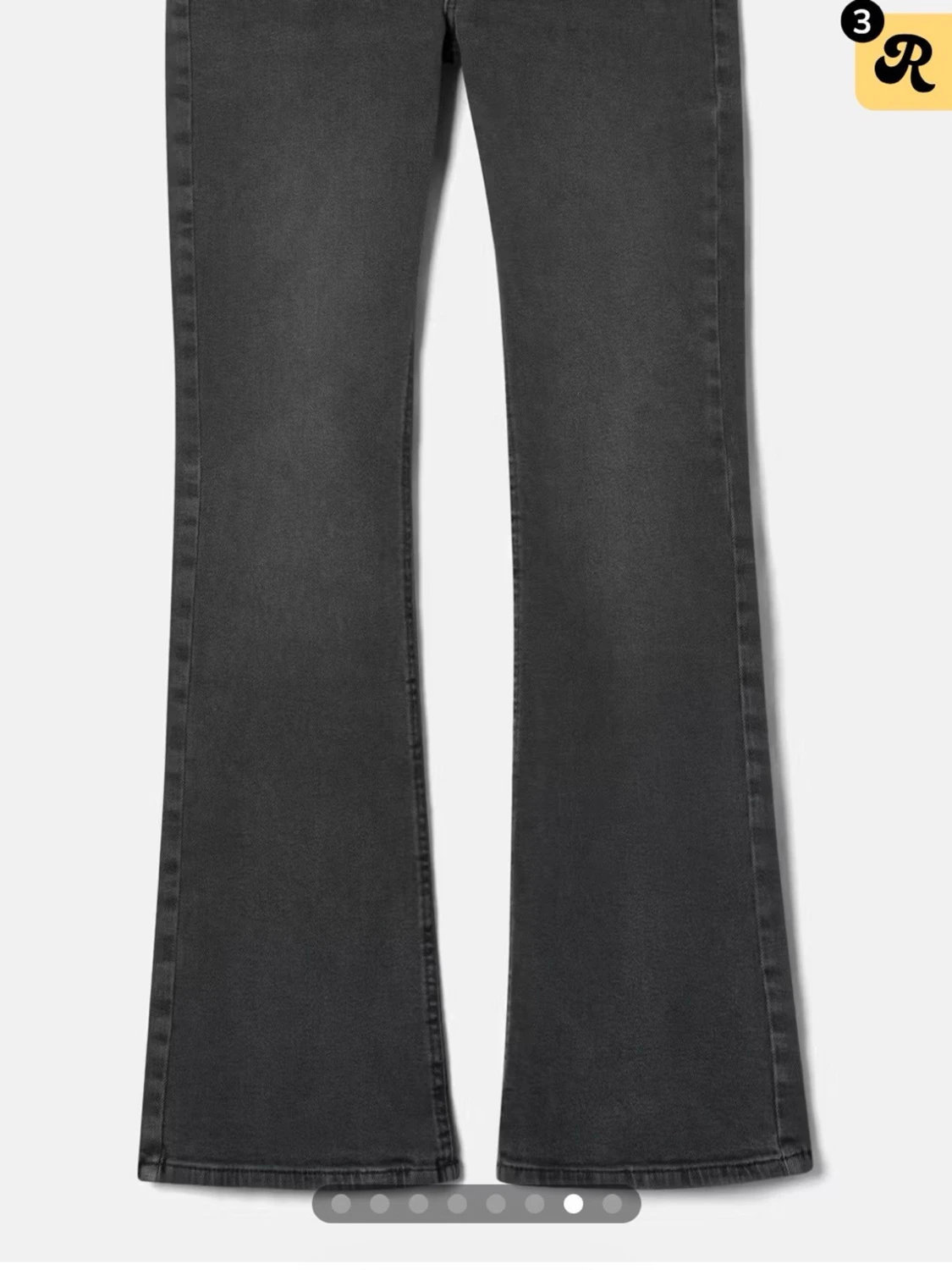 Svarta bootcut jeans med utsvängda ben