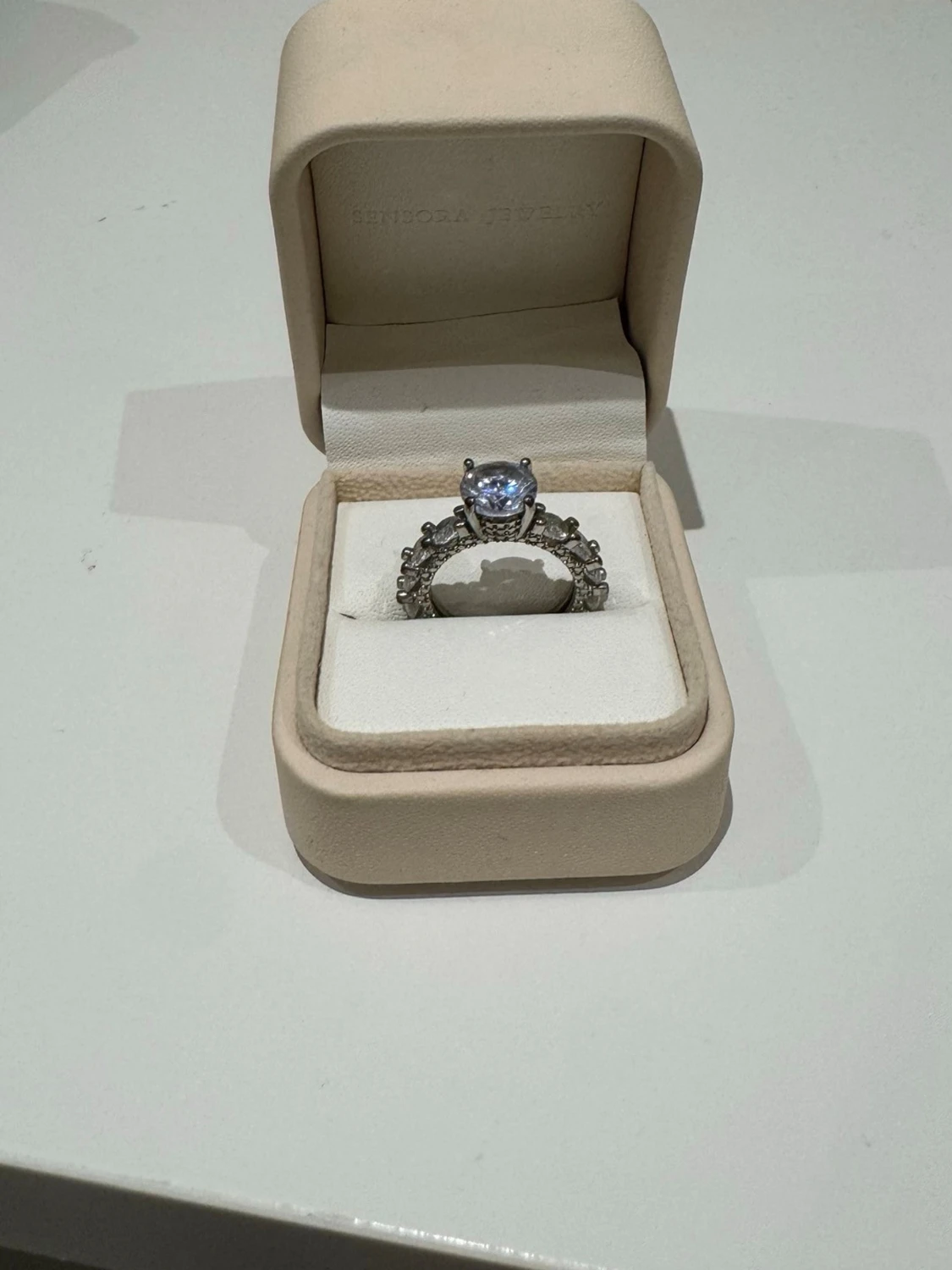 Silverring med stor klar sten - 1