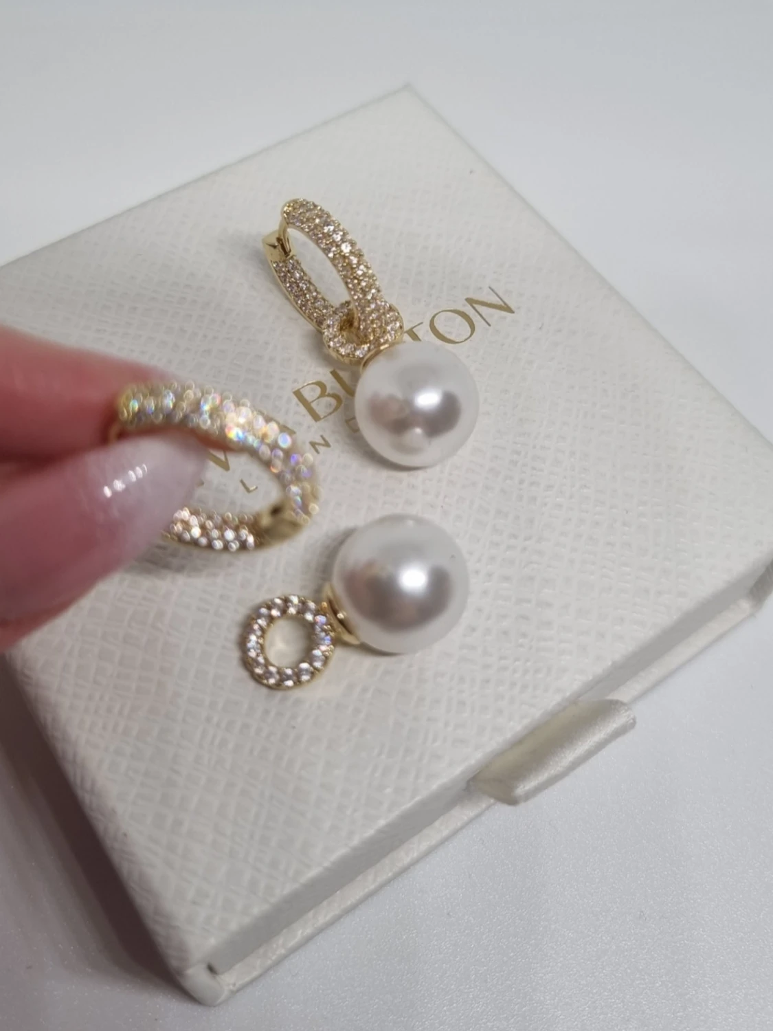 Guldörhängen med pärlor - 1