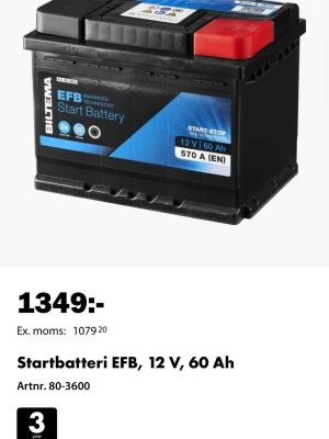 Startbatteri EFB 12V 60Ah Biltema - Ett svart startbatteri från Biltema med EFB-teknologi, 12V och 60Ah kapacitet. Batteriet har en rektangulär form med blå och svart etikett samt röda och svarta poler. Perfekt för bilar med start-stopp-system.