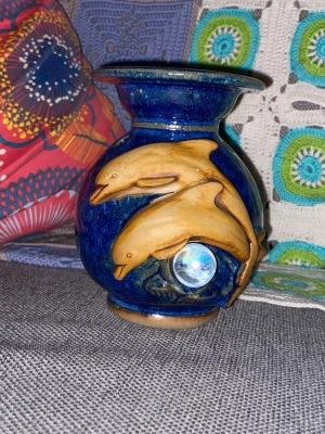 Vintage delfin ljuslykta - Unik design  Finns lite stearin på insidan 