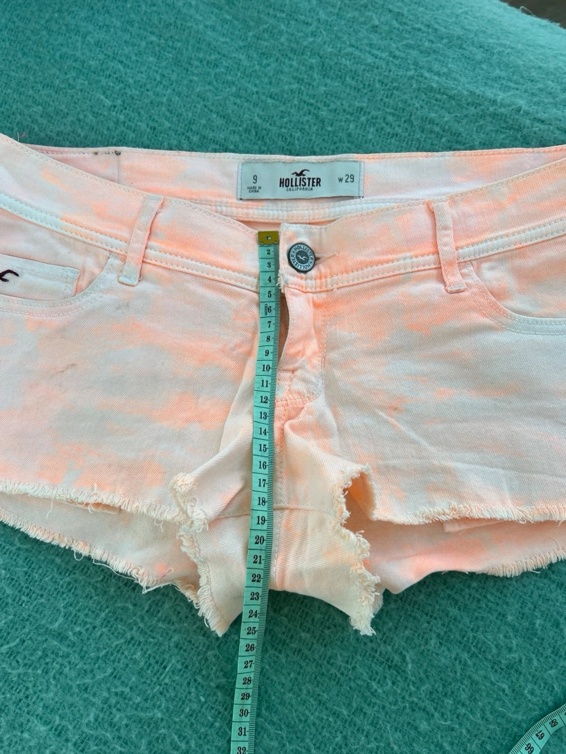 Hollister lågmidjade jeansshorts  - 5